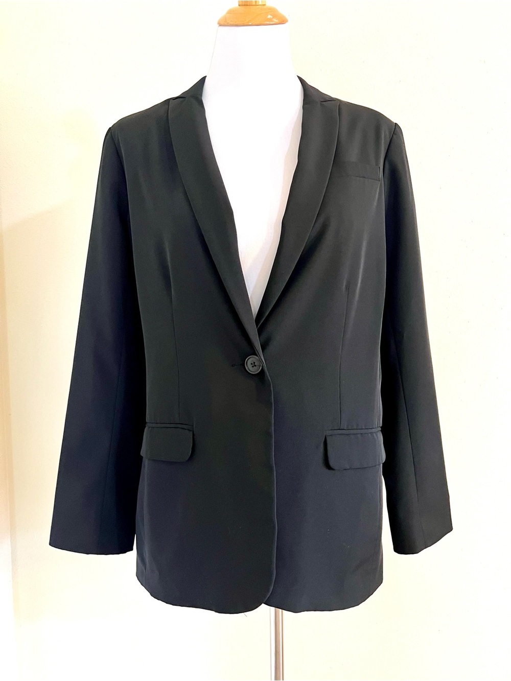 Norma Kamali Black Single-Button Blazer